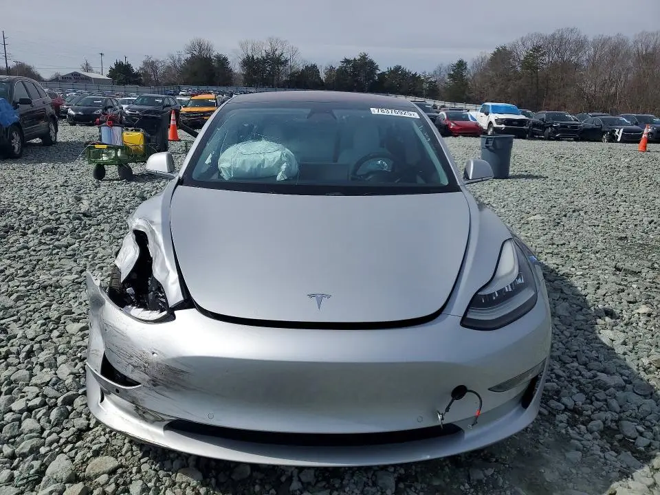 2018 TESLA MODEL 3   