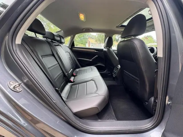 2022 VOLKSWAGEN PASSAT SE  