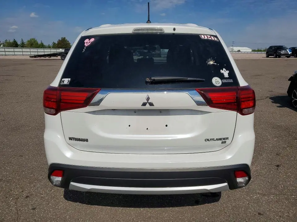 2016 MITSUBISHI OUTLANDER SE  