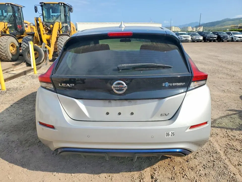 2021 NISSAN LEAF SV  