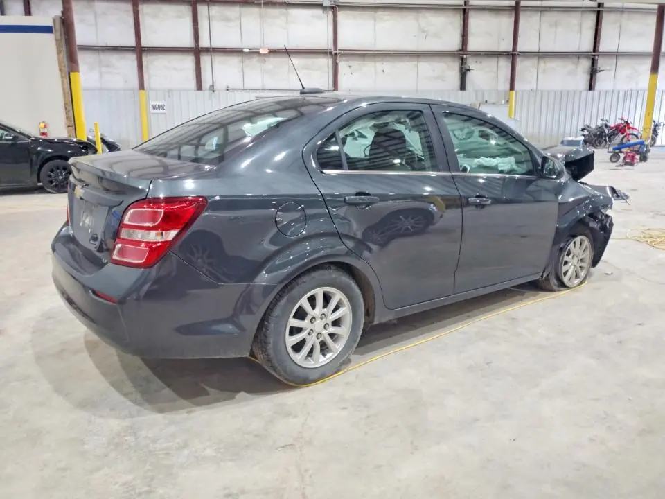 2020 CHEVROLET SONIC LT  