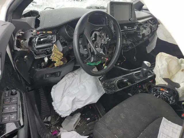 2019 TOYOTA C-HR XLE  