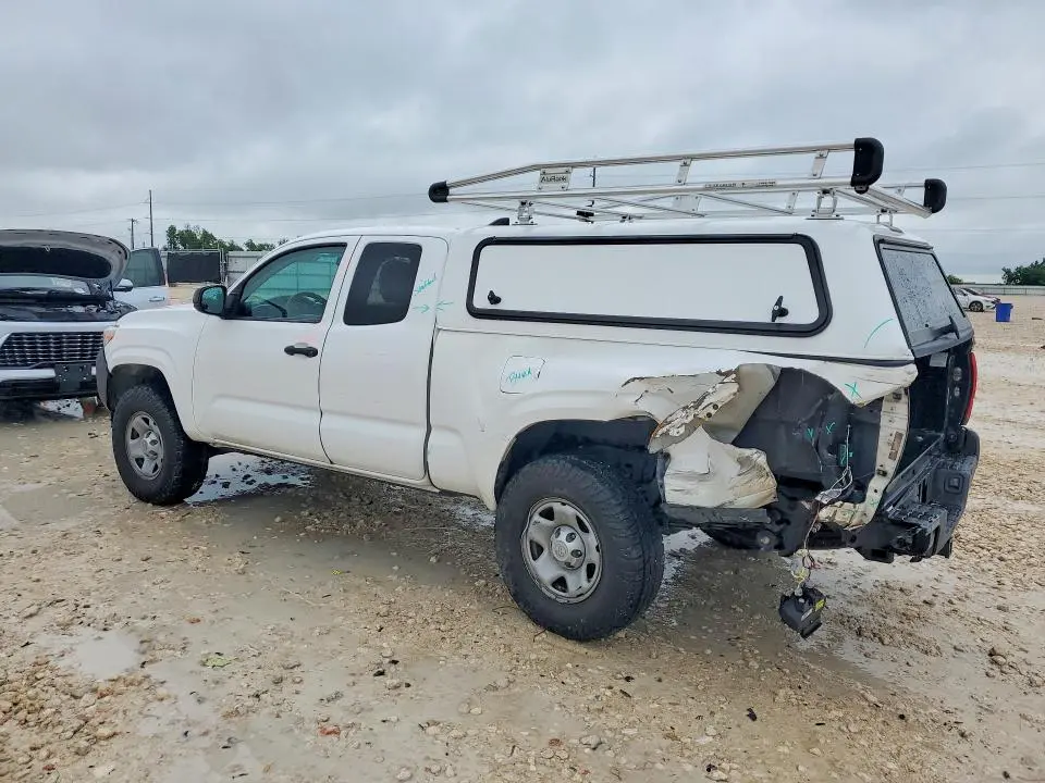 2019 TOYOTA TACOMA SR  