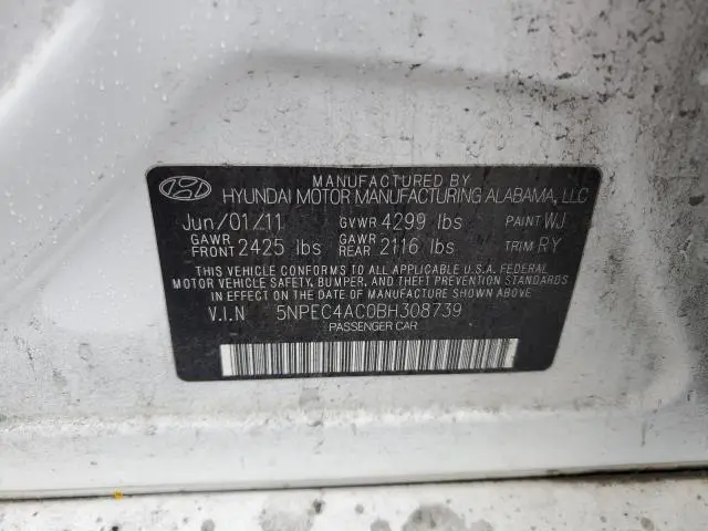 2011 HYUNDAI SONATA SE