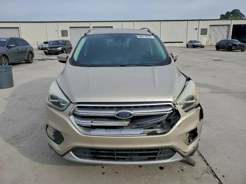 2017 FORD ESCAPE TITANIUM  