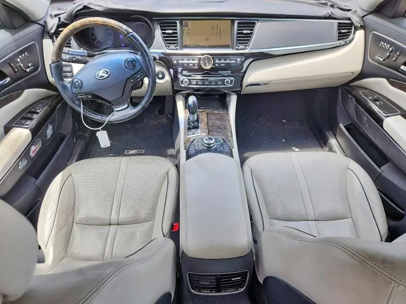 2015 KIA K900   