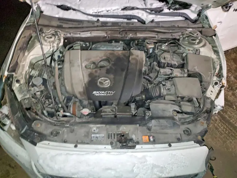 2018 MAZDA 3 TOURING  