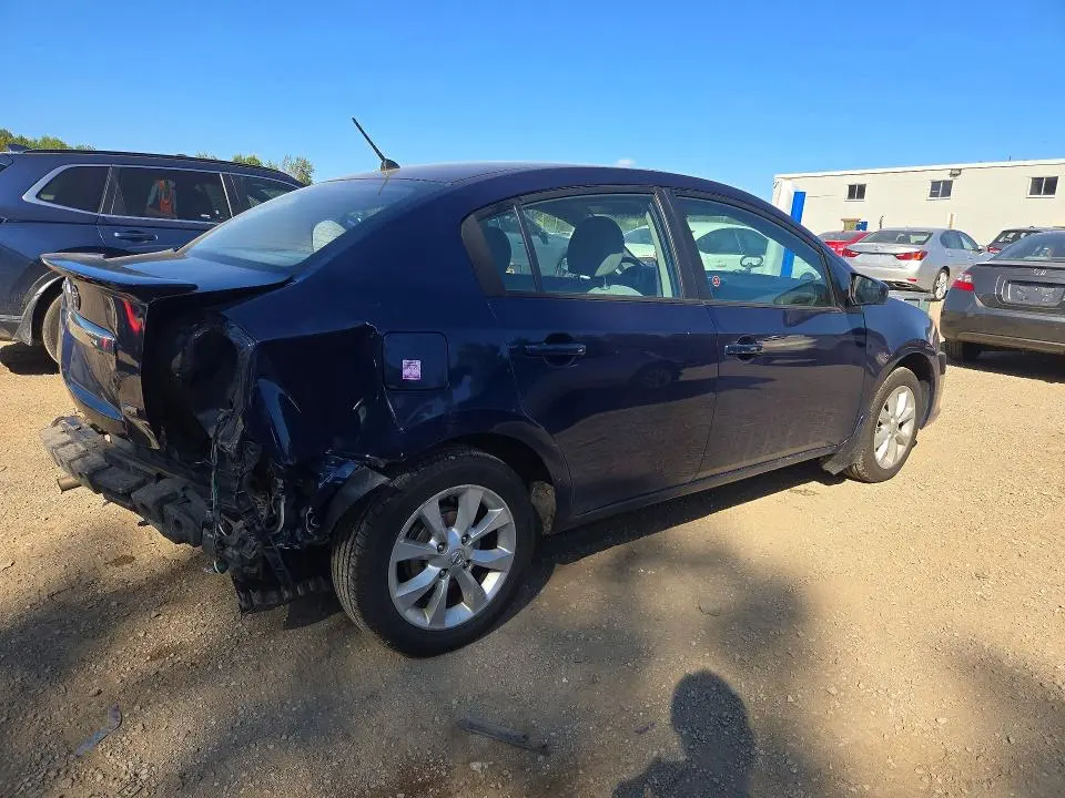 2011 NISSAN SENTRA 2.0  
