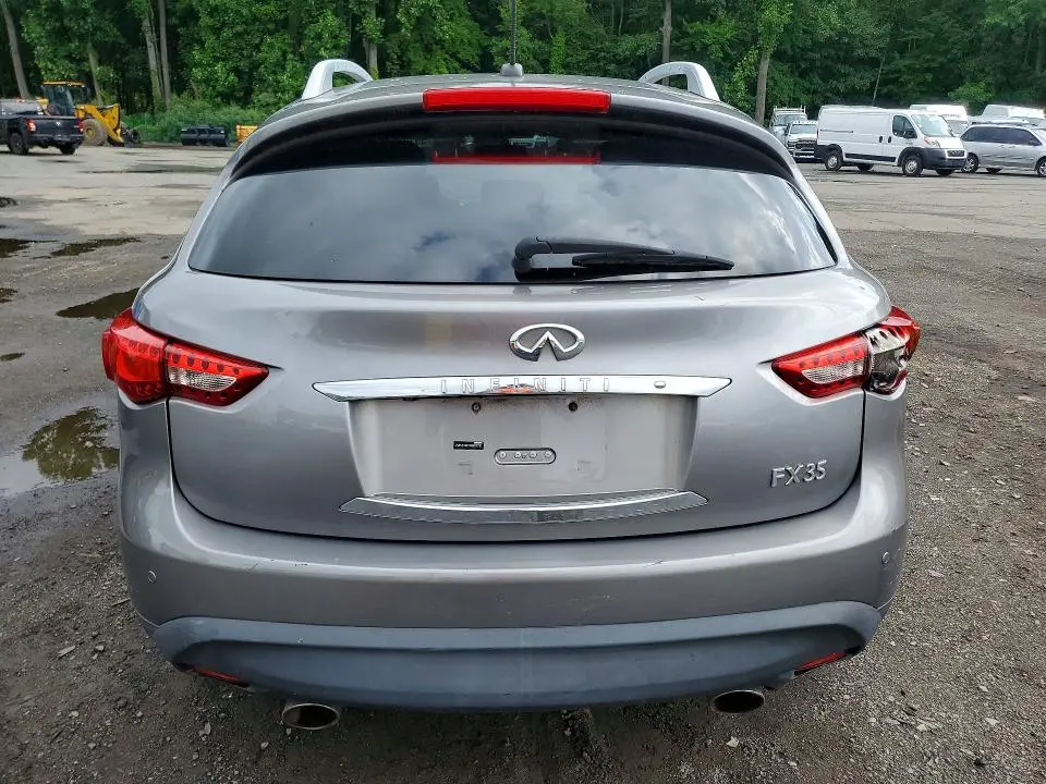 2010 INFINITI FX35 BASE  