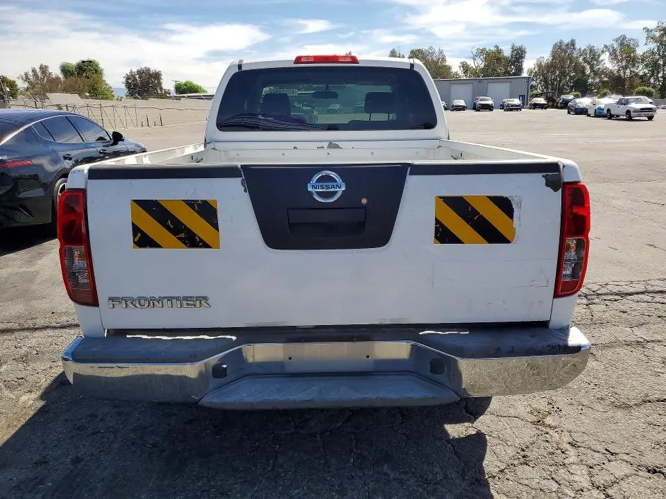 2012 NISSAN FRONTIER S  