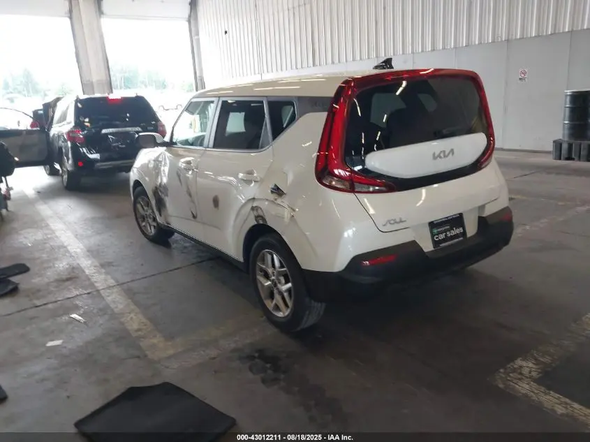 2022 KIA SOUL LX