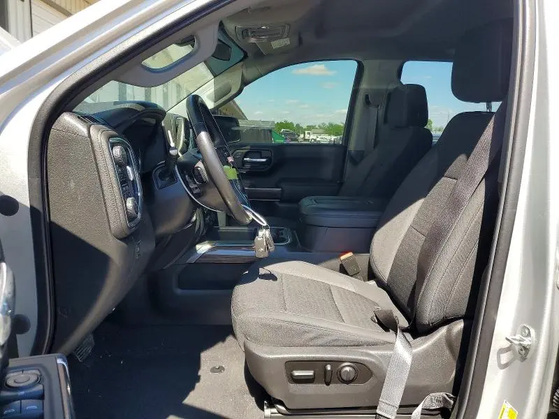 2021 CHEVROLET SILVERADO K1500 RST  