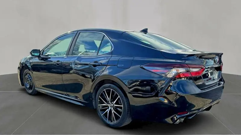 2021 TOYOTA CAMRY SE  