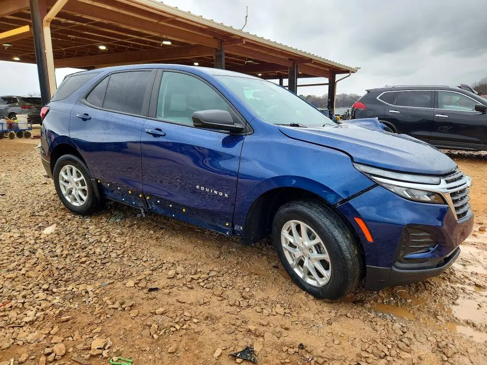 2022 CHEVROLET EQUINOX LS  
