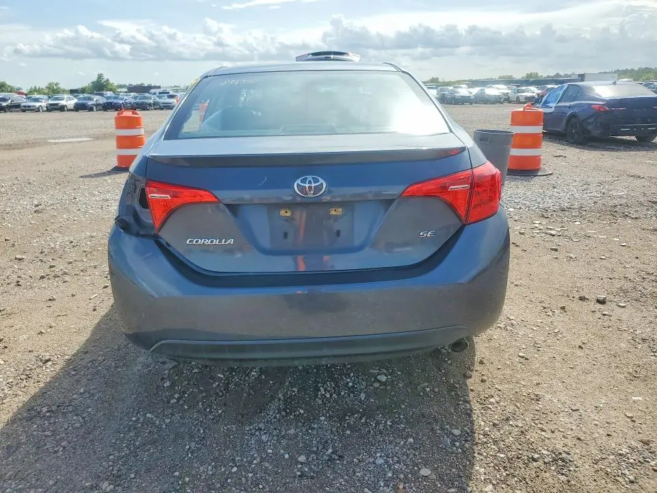 2017 TOYOTA COROLLA SE  