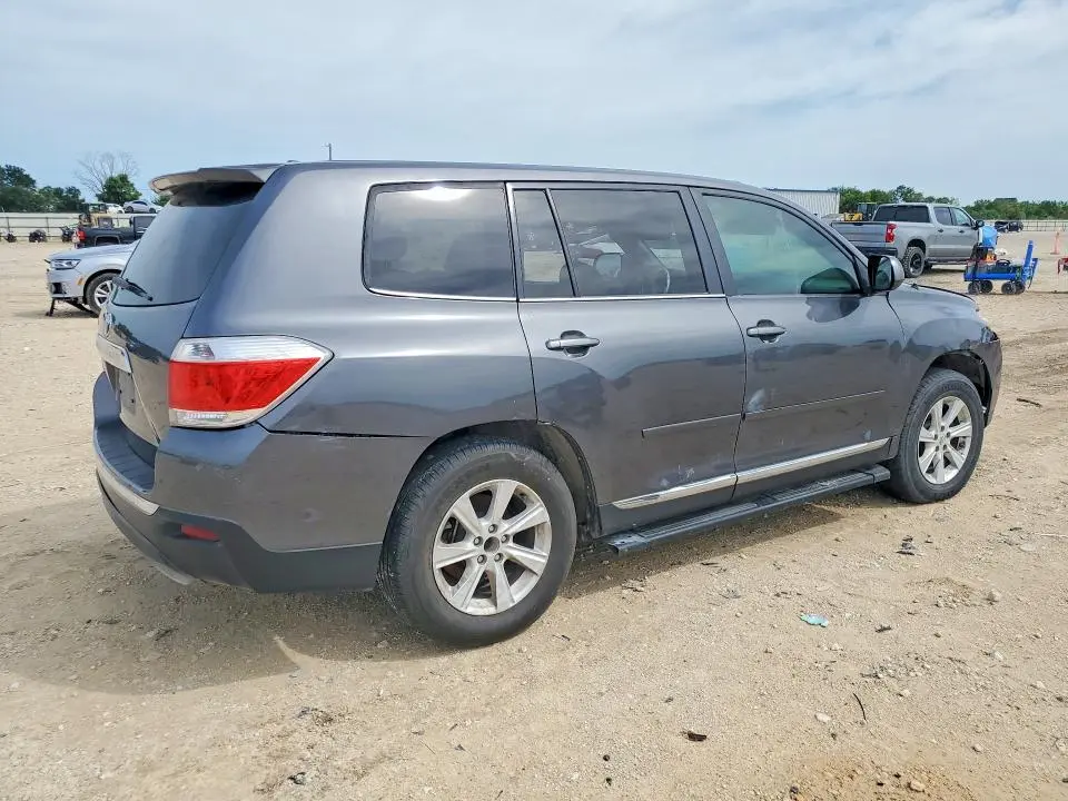 2012 TOYOTA HIGHLANDER BASE  