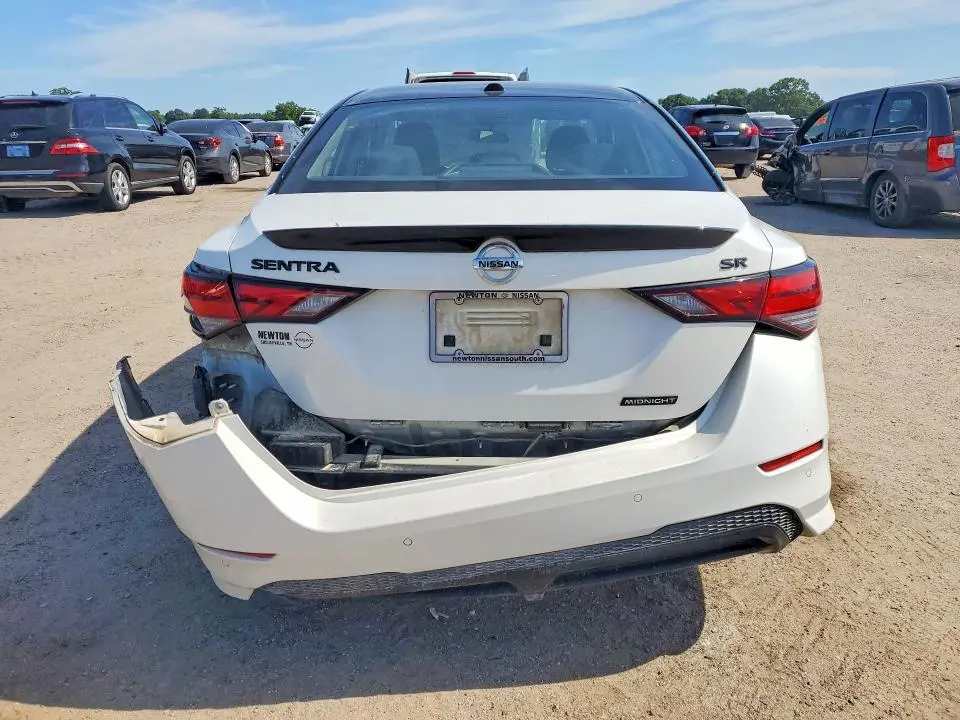 2023 NISSAN SENTRA SR  