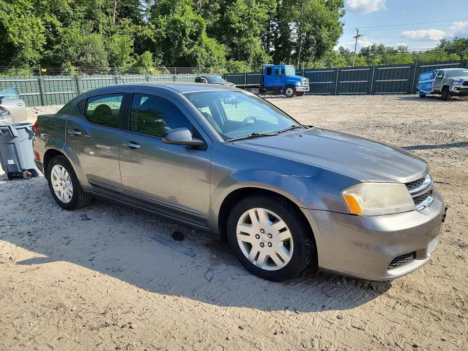 2012 DODGE AVENGER SE  