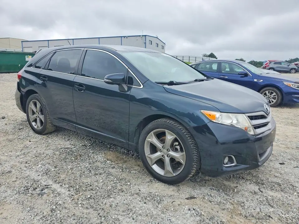 2013 TOYOTA VENZA LE  