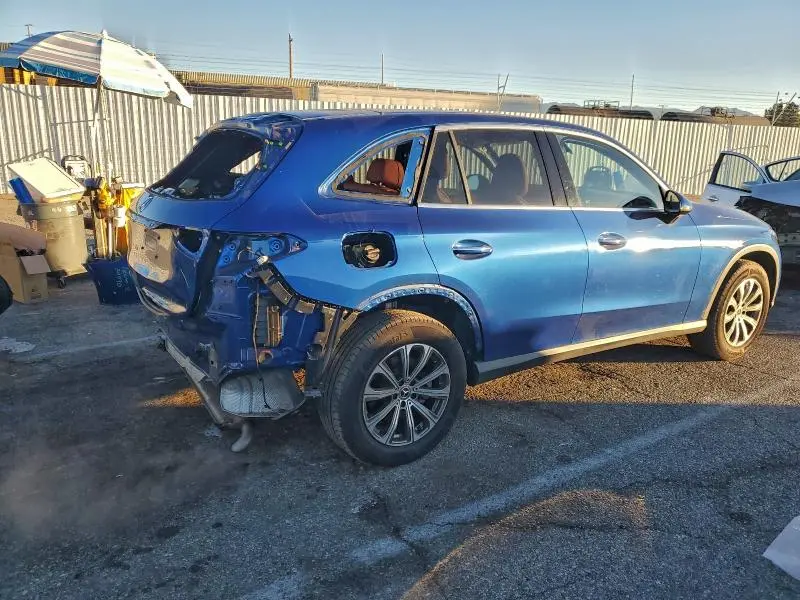 2023 MERCEDES-BENZ GLC 300  