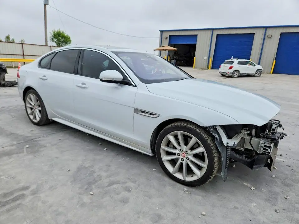 2016 JAGUAR XF R - SPORT  