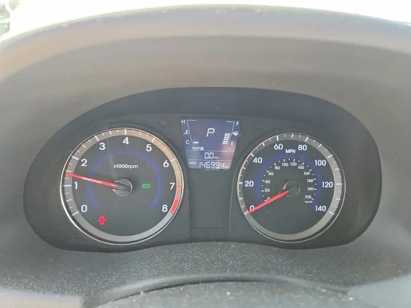 2013 HYUNDAI ACCENT SE  