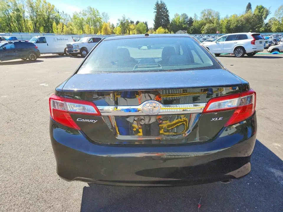 2012 TOYOTA CAMRY XLE  