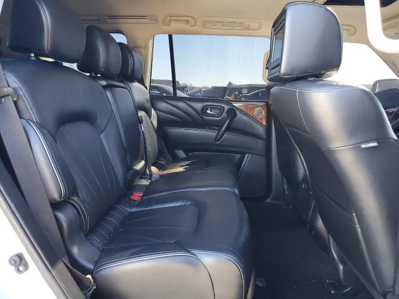 2016 INFINITI QX80   