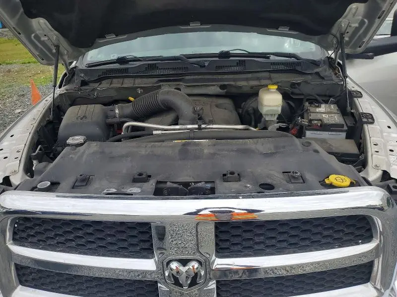 2013 RAM 2500 SLT  