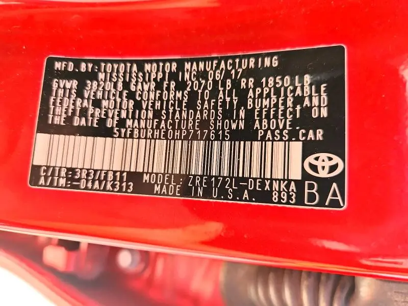 2017 TOYOTA COROLLA LE  