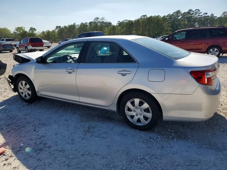 2014 TOYOTA CAMRY LE  