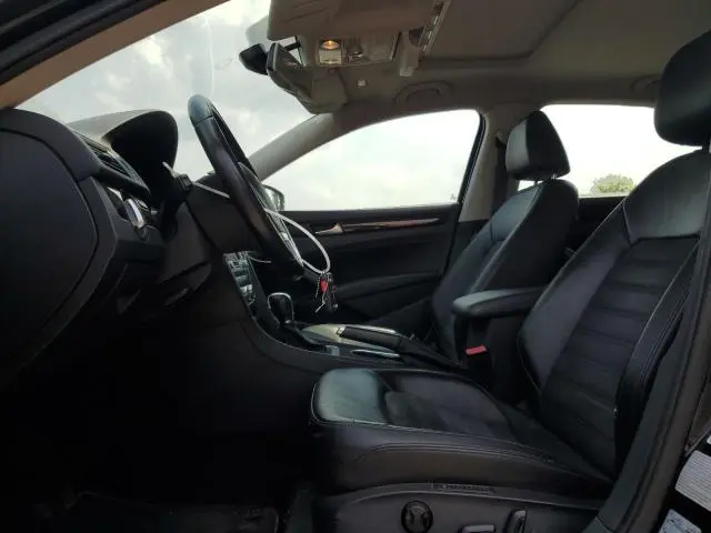 2015 VOLKSWAGEN PASSAT SEL  