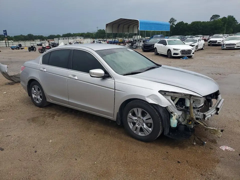 2011 HONDA ACCORD SE  