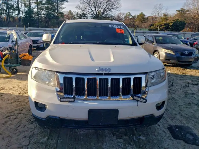 2011 JEEP GRAND CHEROKEE LAREDO  
