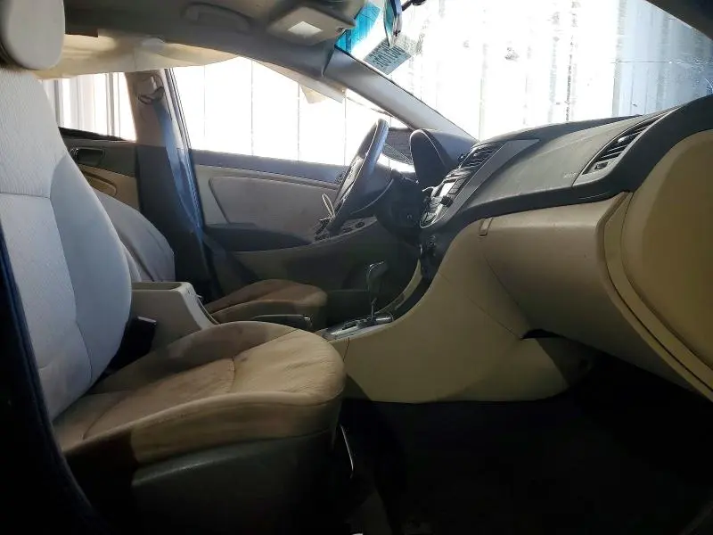2012 HYUNDAI ACCENT GLS  