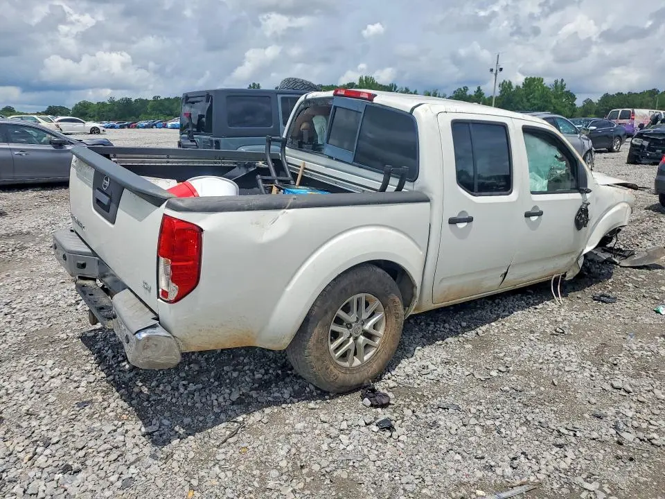 2015 NISSAN FRONTIER S  