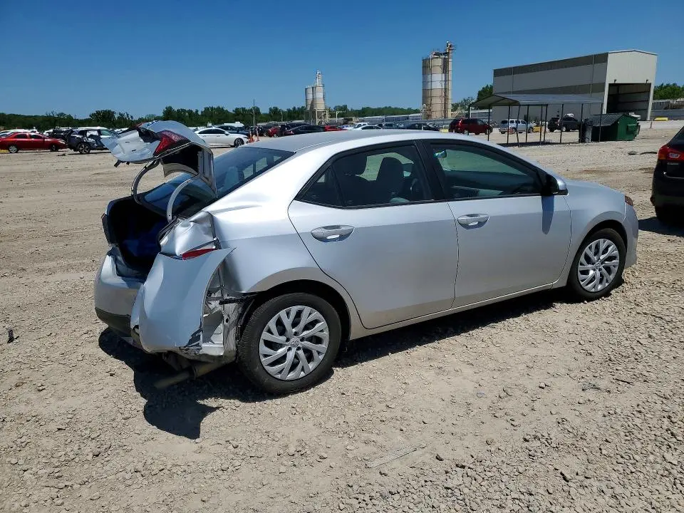 2019 TOYOTA COROLLA LE  