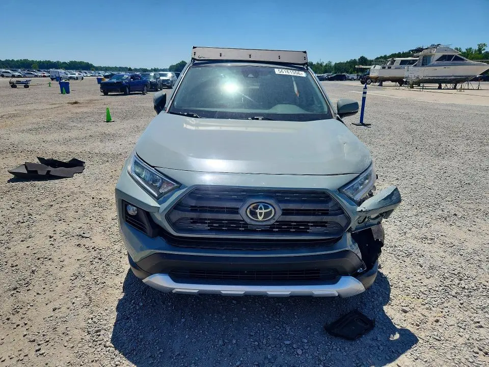 2019 TOYOTA RAV4 ADVENTURE  