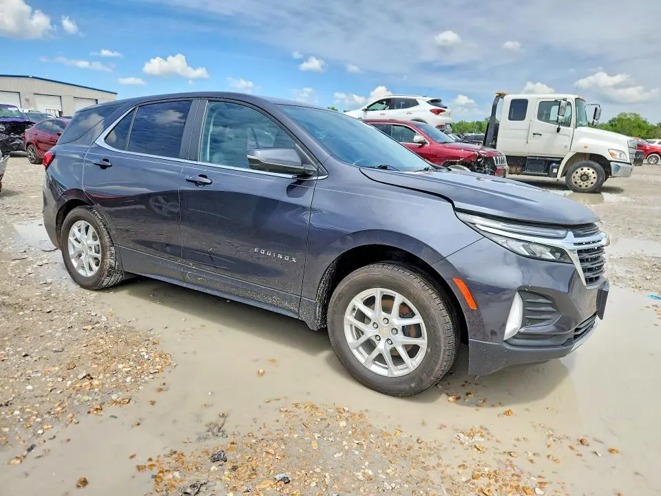 2022 CHEVROLET EQUINOX LT  