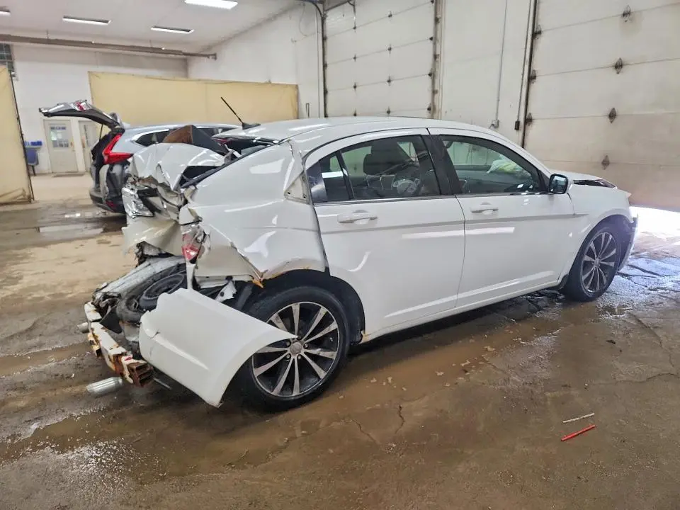 2012 CHRYSLER 200 S  
