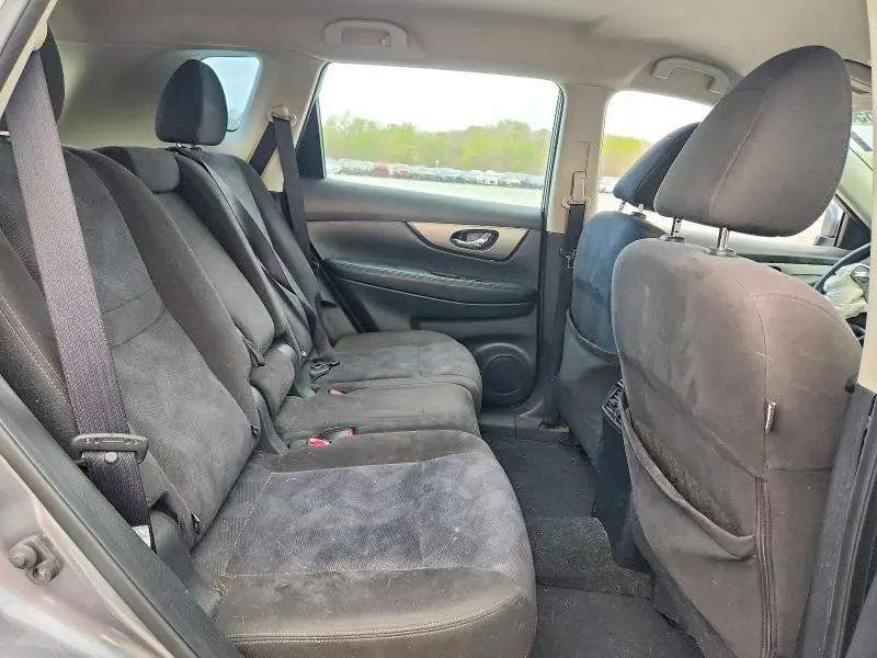 2015 NISSAN ROGUE S  