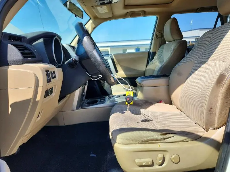 2010 TOYOTA 4RUNNER SR5  