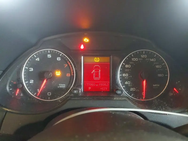2011 AUDI Q5 PREMIUM PLUS  