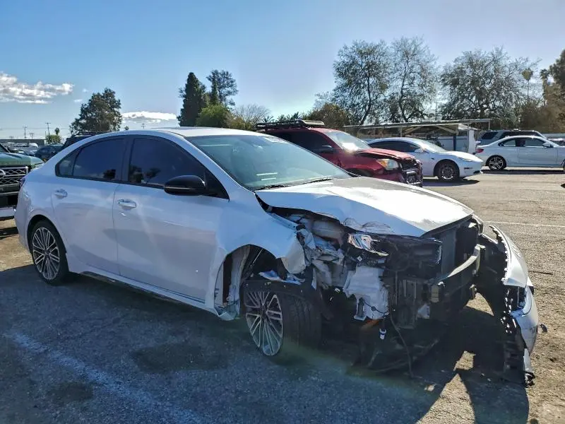 2023 KIA FORTE GT  