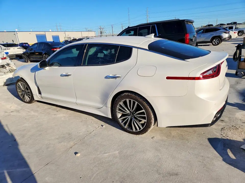 2019 KIA STINGER BASE  