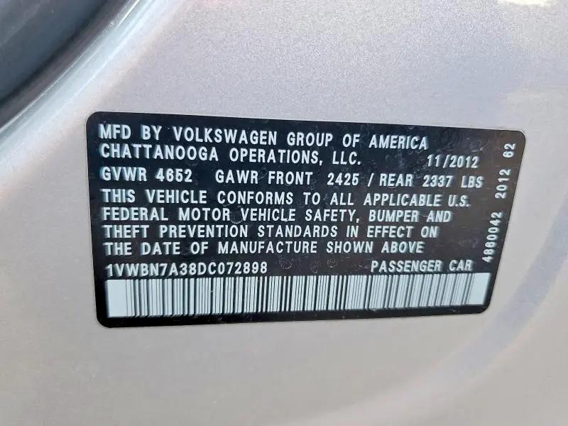 2013 VOLKSWAGEN PASSAT SE  