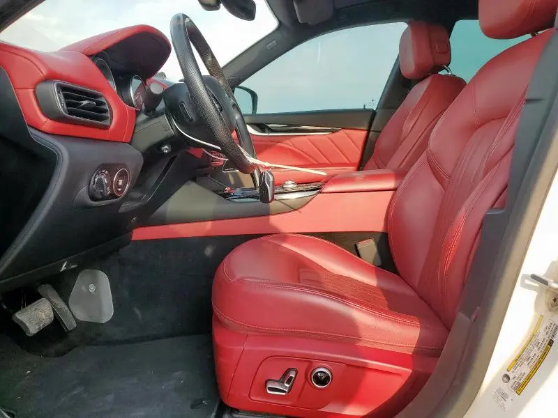 2022 MASERATI LEVANTE MODENA  