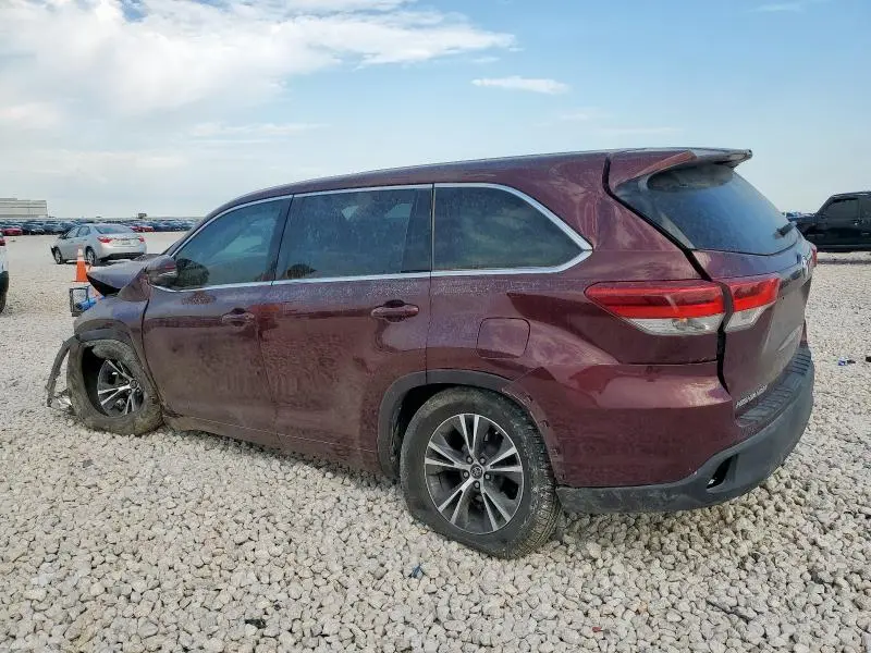 2018 TOYOTA HIGHLANDER LE  