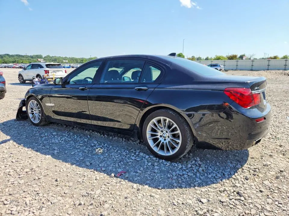 2015 BMW 750 LXI  