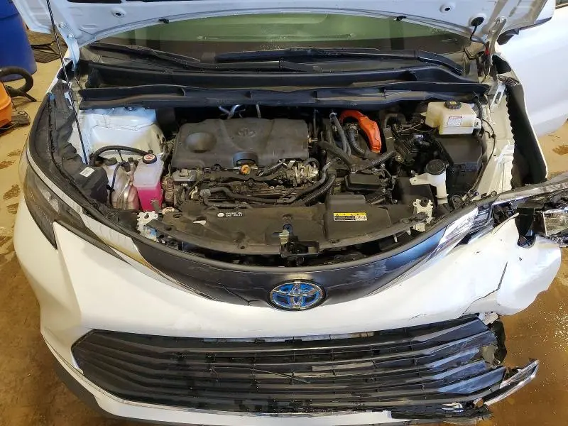 2024 TOYOTA SIENNA XLE 7-PASSENGER  